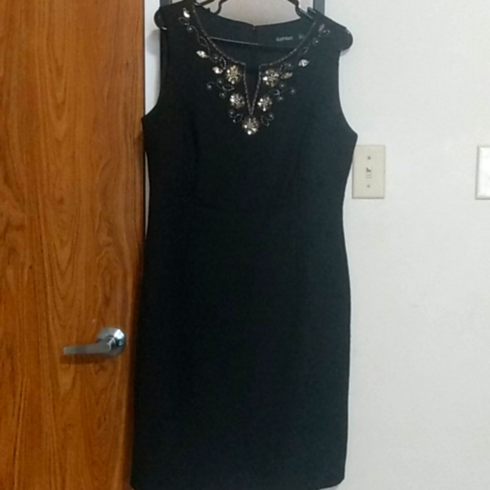 Ellen Tracy Size 12 Black Gold Beaded Neck Dress